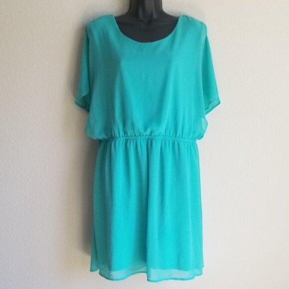 Dresses & Skirts - One Clothing Dress